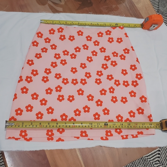 Vintage Red Daisy Mini Skirt 70's Inspired - Picture 9 of 10